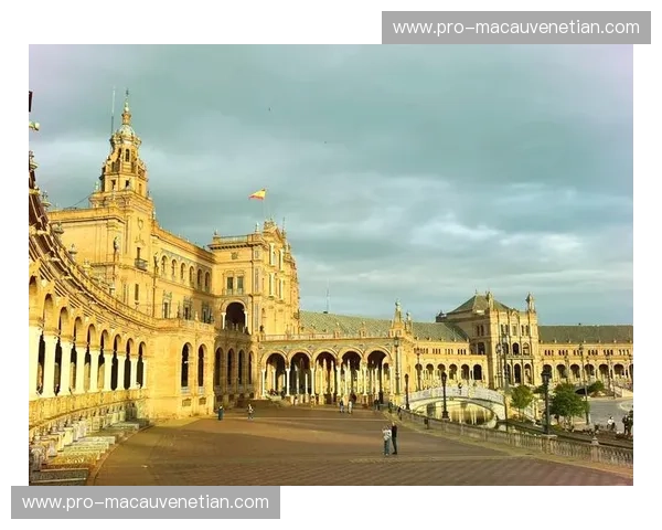 塞维利亚，一次让心跳慢下来的南风之旅